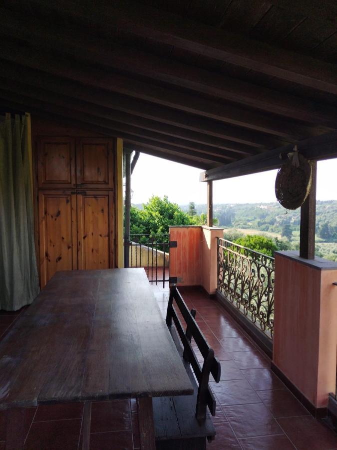 Il Casale Del Cortonese Apartamento Sássari Exterior foto