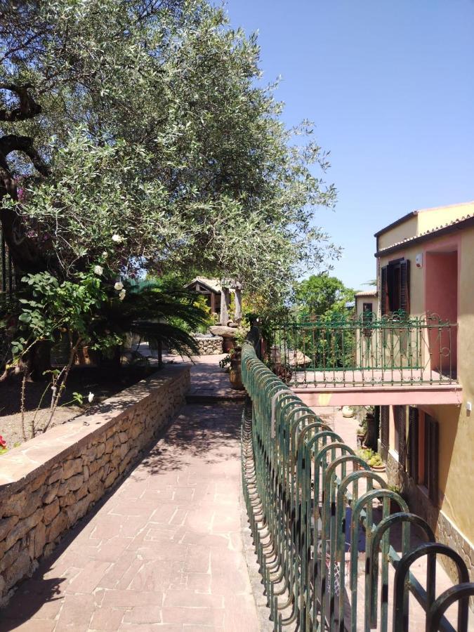 Il Casale Del Cortonese Apartamento Sássari Exterior foto