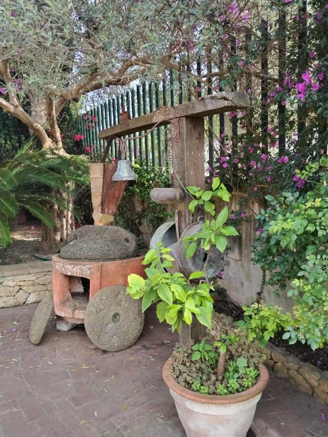 Il Casale Del Cortonese Apartamento Sássari Exterior foto